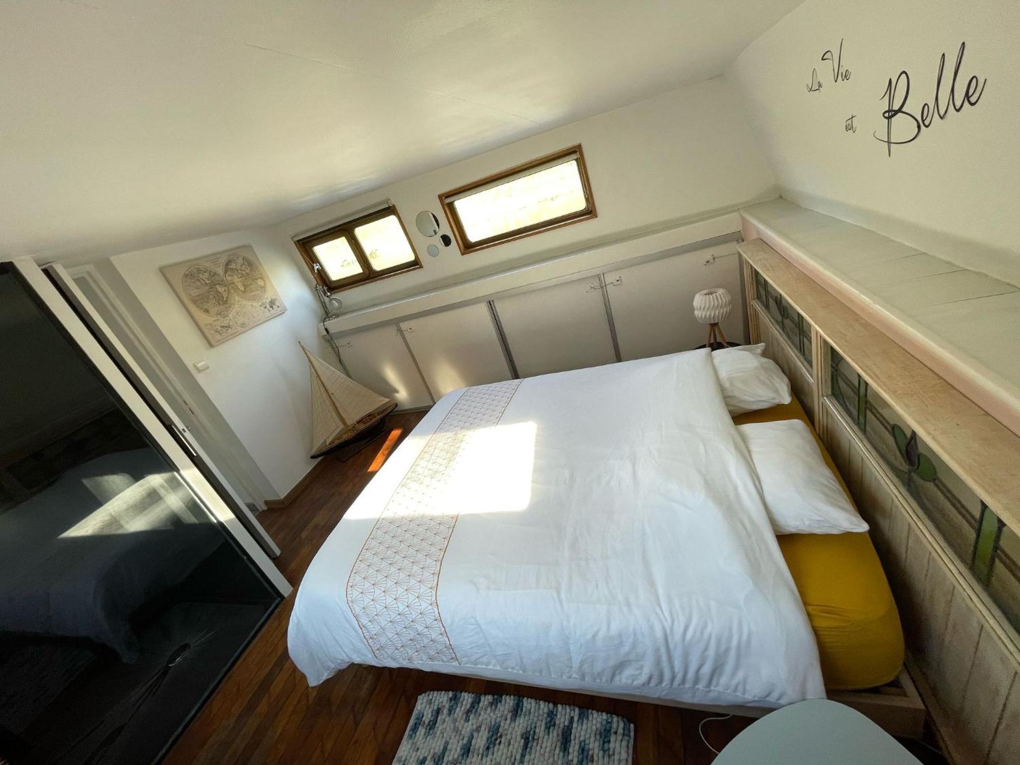 Nuit Insolite A Bord D'Une Peniche, 6 Personnes 贝尔格 外观 照片